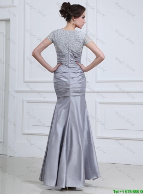 Wonderful Mermaid V Neck Prom Dresses with Beading in Silver