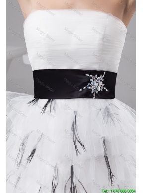 2016 Exquisite Belt and Ruffled Layers White Short Prom Dresses