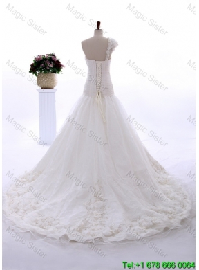 Great Appliques and Hand Made Flowers Court Train Wedding Gowns