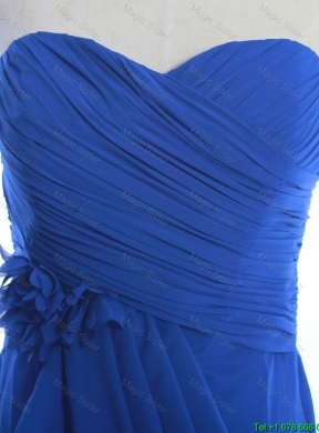 Customize Hand Made Flowers and Ruching Short Prom Dresses in Royal Blue