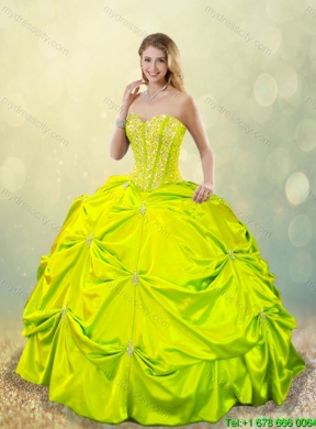 2016 Exclusive Beading and Pick Ups Quinceanera Dresses for Spring