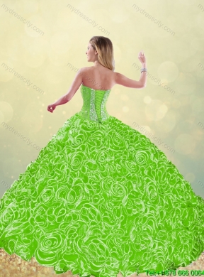 2016 Popular Brush Train Quinceanera Dresses with Rolling Flowers