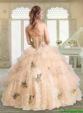 Elegant Sweetheart Quinceanera Gowns with Appliques and Ruffles