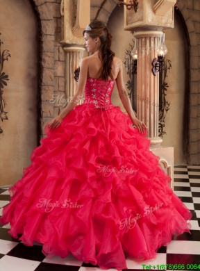 2016 Classic Coral Red Sweetheart Quinceanera Gowns with Beading