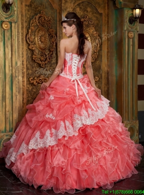 2016 Classic Waltermelon Quinceanera Gowns with Appliques and Ruffles