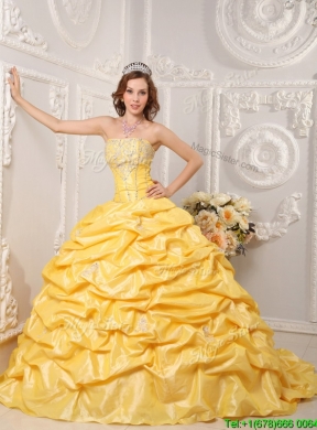 2016   Designer  Pick Ups and Appliques Quinceanera Gowns with Court Train