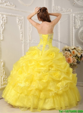 2016 Designer Yellow Quinceanera Dresses with Beading and Ruffles