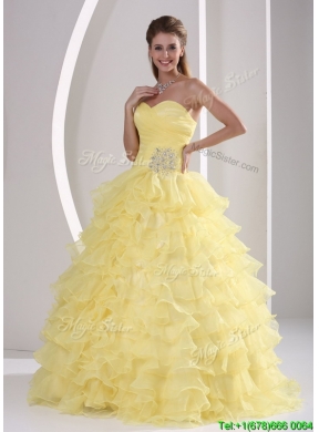 2016 Gorgeous Sweetheart Quinceaners Gowns with Appliques and Ruffled Layers