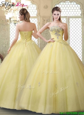 2016 Romantic Strapless Prom Gowns with Appliques and Beading for Fall