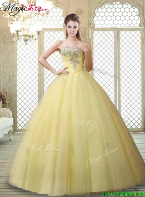 2016 Romantic Strapless Prom Gowns with Appliques and Beading for Fall