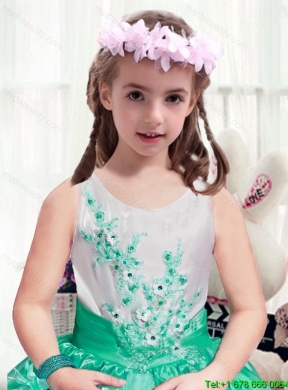 Modest Scoop Little Girls Pageant Dresses with Appliques