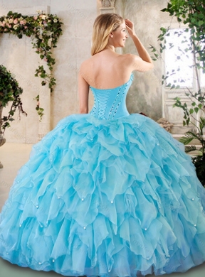 2016 Pretty Yellow Quinceanera Dresses with Beading and Ruffles