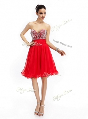 Beautiful Sweetheart Red Short Prom Dresses with Beading