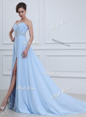 The Super Hot Brush Train Sweetheart Beading Discount Evening Dresses in Light Blue