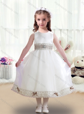 2016 Cheap Scoop White Flower Girl Dresses with Appliques