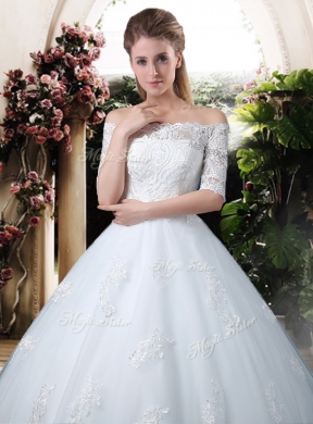 Elegant Ball Gown Off the Shoulder Lace Chapel Train Wedding Dresses with Half Sleeves