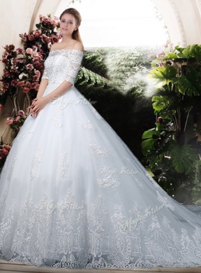 Elegant Ball Gown Off the Shoulder Lace Chapel Train Wedding Dresses with Half Sleeves