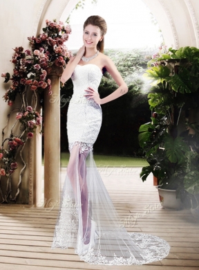 Latest Column Sweetheart Lace Wedding Dresses with Brush Train