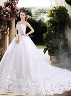 New Style Ball Gown Sweetheart Chapel Train Wedding Dresses with Appliques