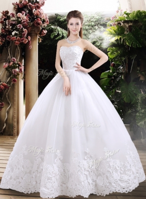 New Style Ball Gown Sweetheart Chapel Train Wedding Dresses with Appliques