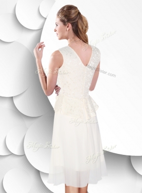 Perfect Scoop Knee Length White Prom Dress with Lace