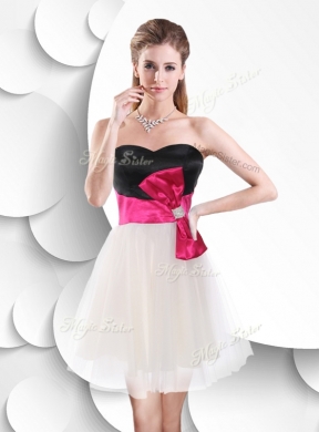 Perfect Short White and Black Bridesmaid Dress with Bowknot