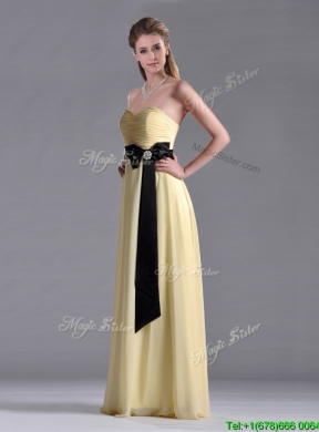 Beautiful Sweetheart Yellow Dama Dress with Ruching and Black Bowknot