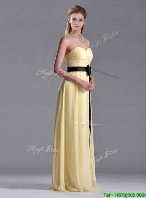 Beautiful Sweetheart Yellow Dama Dress with Ruching and Black Bowknot