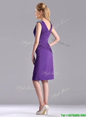 Cheap Column V Neck Knee-length Short Prom Dress in Purple