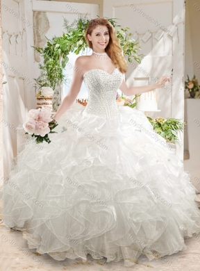 Discount Ball Gown Sweetheart White Classic Quinceanera Dresses with Beading and Ruffled