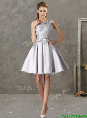 2016 Popular Scoop Cap Sleeves Bridesmaid Dress with Bowknot and Lace