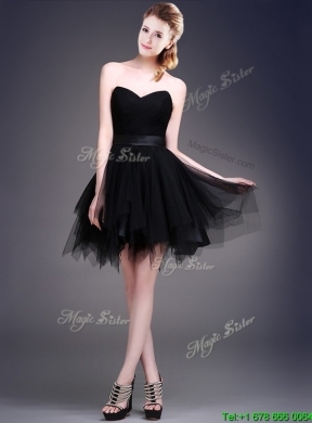 Cheap Black Short Bridesmaid Dress with Ruffles and Belt