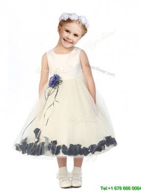 Luxurious Scoop Hand Made Flowers and Appliques Flower Girl Dress in Champagne