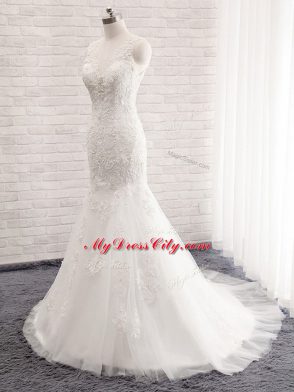 Decent White Tulle Clasp Handle Bridal Gown Sleeveless Brush Train Lace