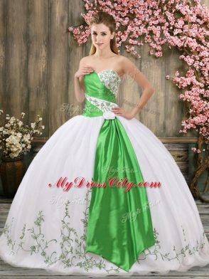 Spectacular Sleeveless Organza Floor Length Lace Up 15 Quinceanera Dress in White with Embroidery and Belt