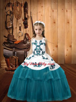 Latest Sleeveless Embroidery Lace Up Pageant Dress for Teens