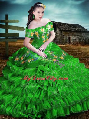 Hot Selling Green Sleeveless Embroidery and Ruffles Floor Length Vestidos de Quinceanera