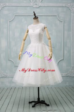 Chic Tea Length Clasp Handle Wedding Dresses White for Wedding Party with Lace and Sashes ribbons