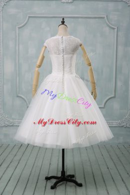 Chic Tea Length Clasp Handle Wedding Dresses White for Wedding Party with Lace and Sashes ribbons