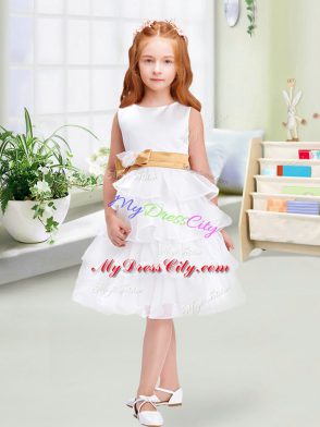 Sleeveless Knee Length Ruffled Layers and Bowknot Zipper Flower Girl Dress with White