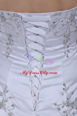 Fabulous Brush Train Ball Gowns Wedding Dresses White Strapless Satin Sleeveless Lace Up