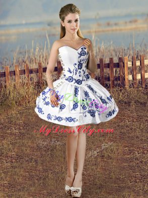 Beautiful Floor Length Ball Gowns Sleeveless Blue And White Quinceanera Dresses Lace Up