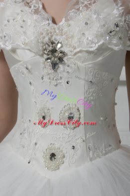 Charming White Short Sleeves Beading and Appliques Floor Length Bridal Gown