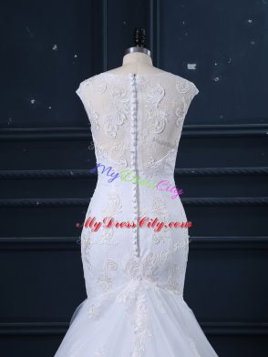 Fitting White Clasp Handle Bridal Gown Lace Sleeveless Brush Train