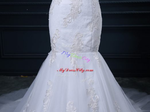 Fitting White Clasp Handle Bridal Gown Lace Sleeveless Brush Train