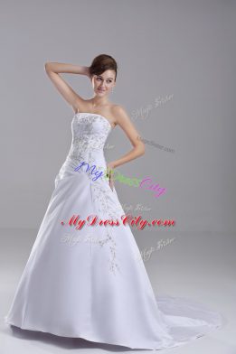 Sophisticated White Sleeveless Taffeta Brush Train Lace Up Wedding Gowns for Wedding Party