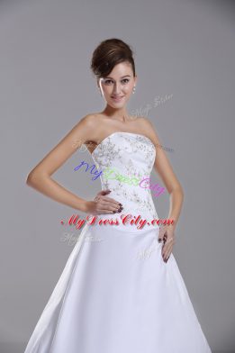 Sophisticated White Sleeveless Taffeta Brush Train Lace Up Wedding Gowns for Wedding Party