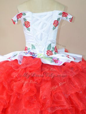 Decent Sleeveless Embroidery and Ruffles Lace Up Ball Gown Prom Dress with White And Red Brush Train