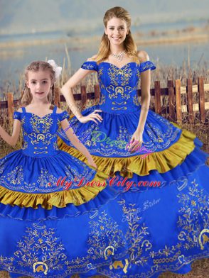 Blue Satin Lace Up Off The Shoulder Sleeveless Floor Length Vestidos de Quinceanera Embroidery