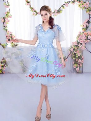 V-neck Short Sleeves Bridesmaid Dresses Knee Length Appliques Light Blue Tulle